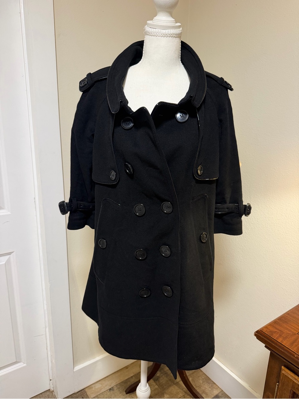 Burberry Black Double-Breasted Alpaca Wool Pea Coat Classy Authentic Lambskin